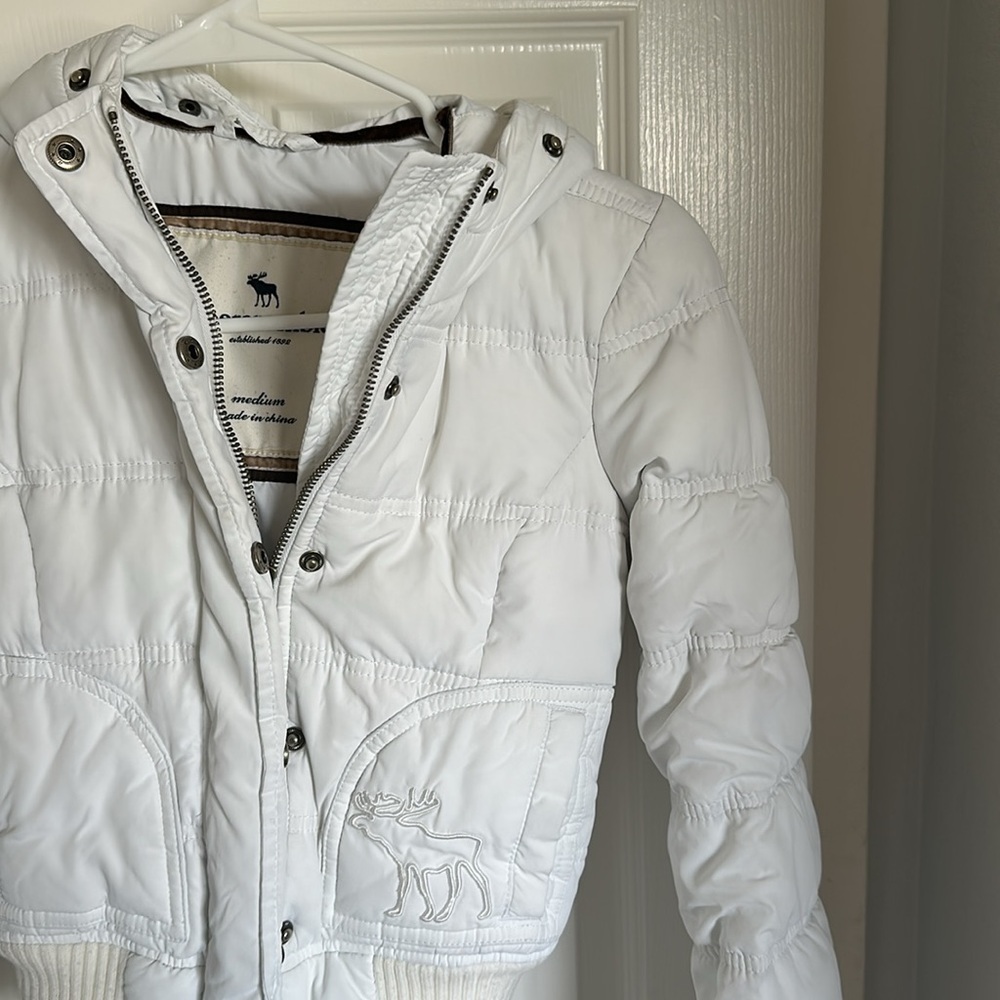 Abercrombie, white puffer jacket